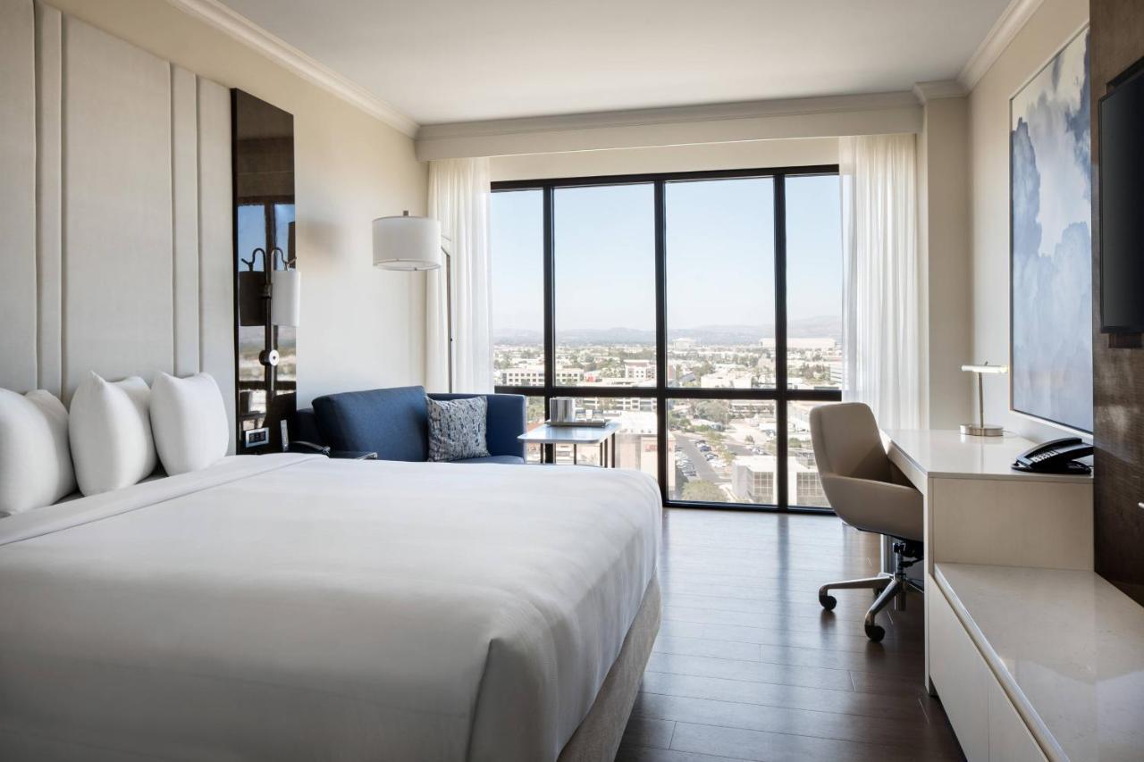 Готель Irvine Marriott Екстер'єр фото