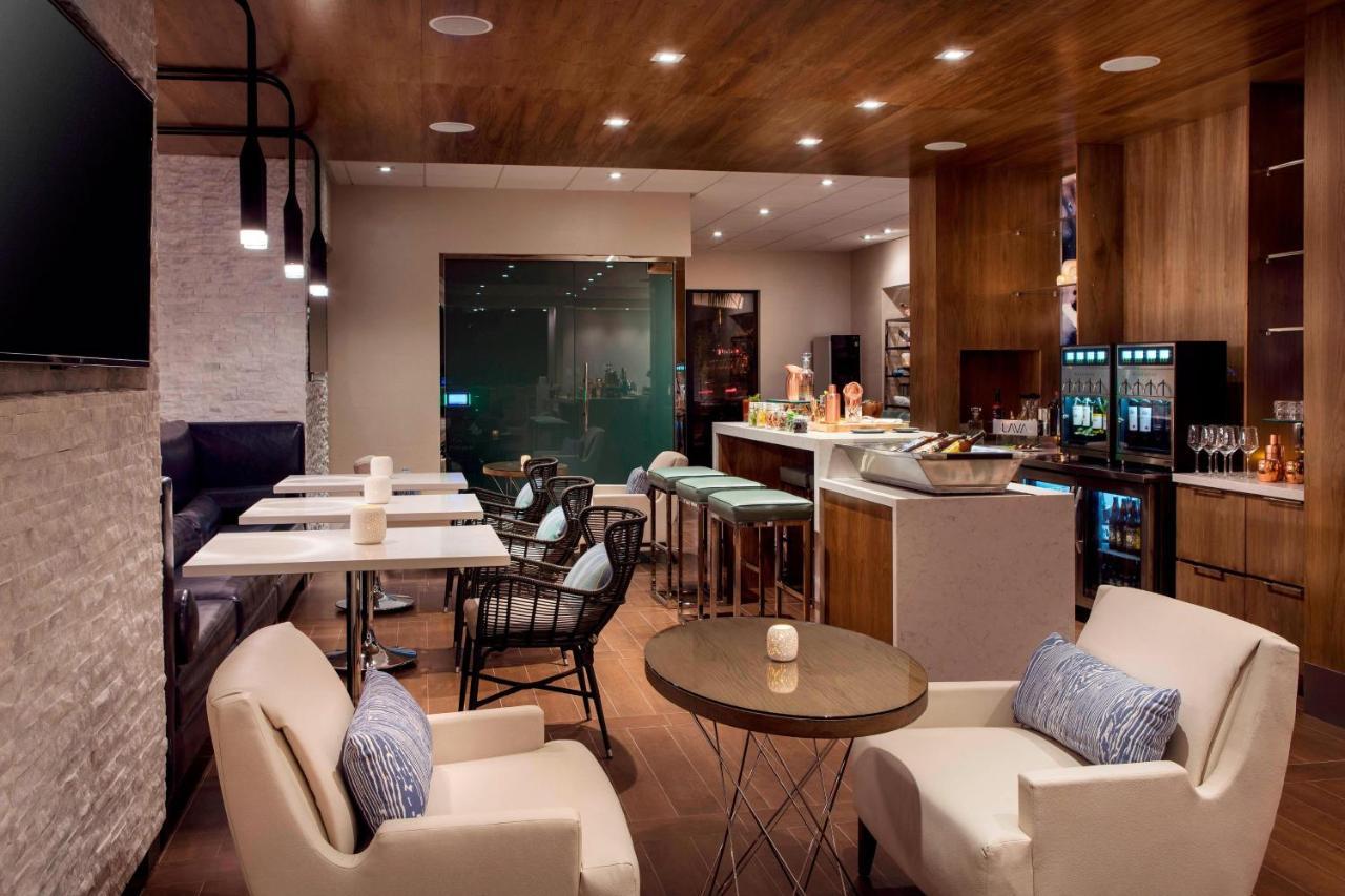 Готель Irvine Marriott Екстер'єр фото