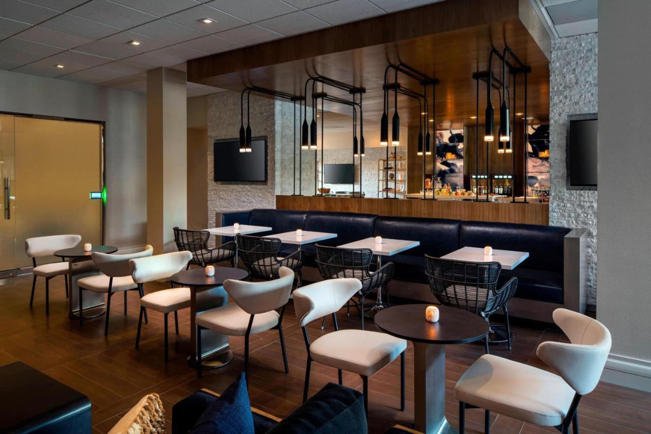 Готель Irvine Marriott Екстер'єр фото
