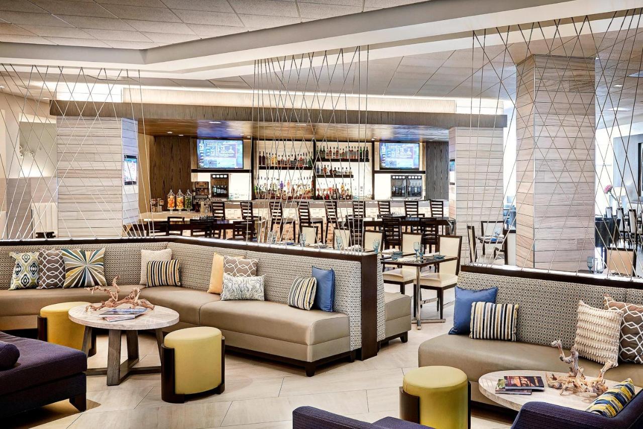Готель Irvine Marriott Екстер'єр фото