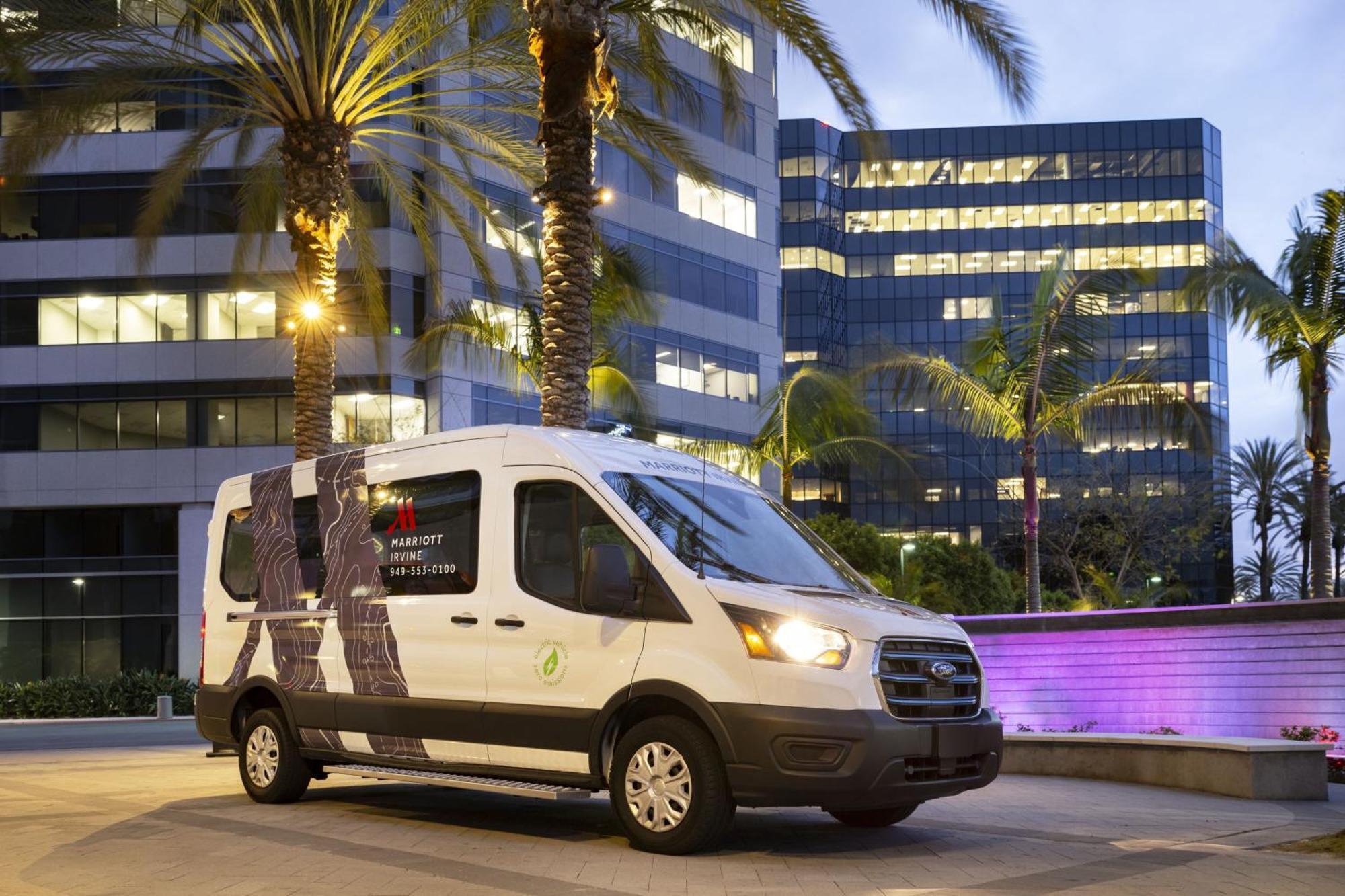 Готель Irvine Marriott Екстер'єр фото