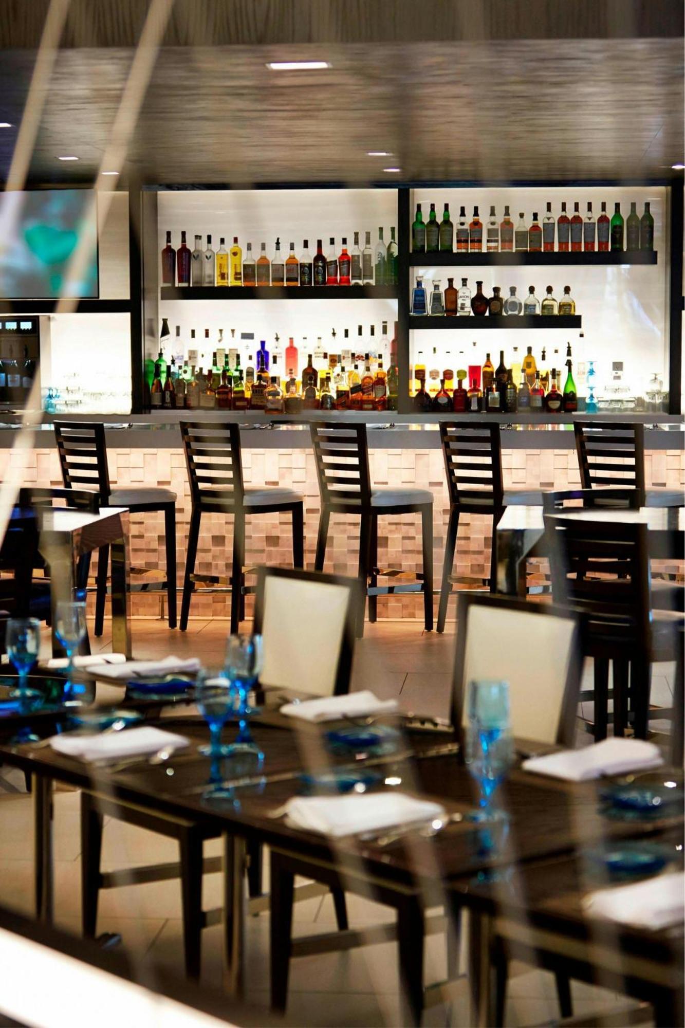 Готель Irvine Marriott Екстер'єр фото