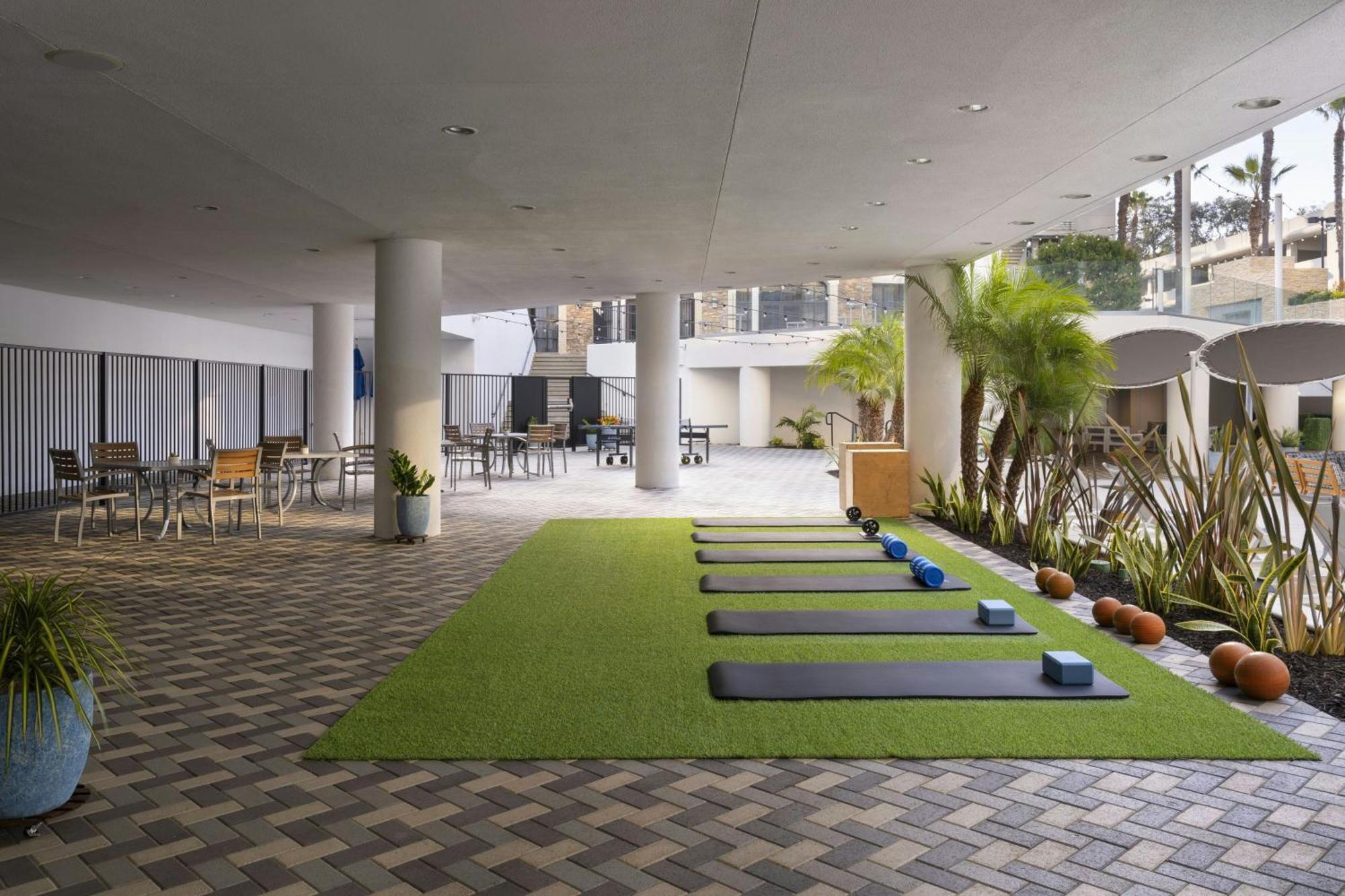 Готель Irvine Marriott Екстер'єр фото