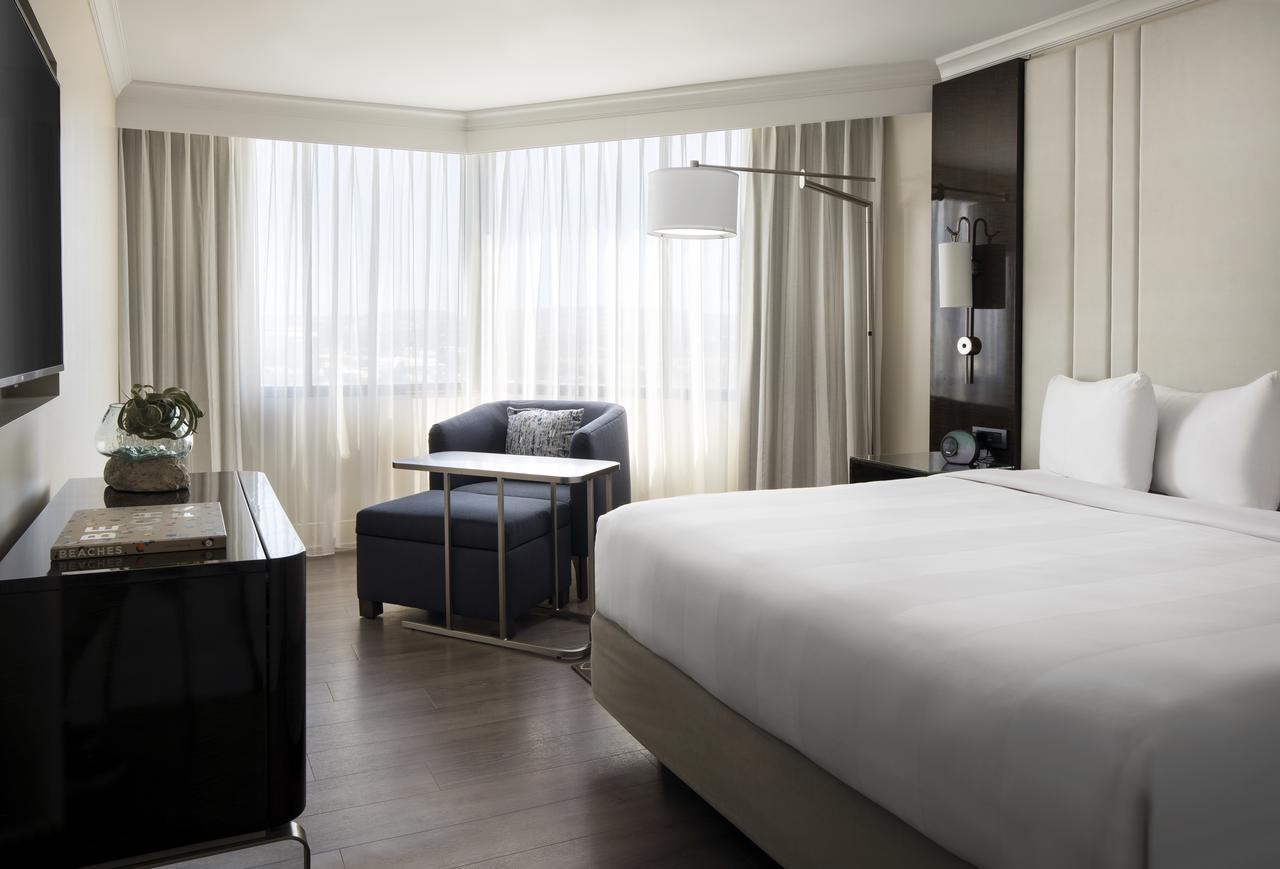 Готель Irvine Marriott Екстер'єр фото